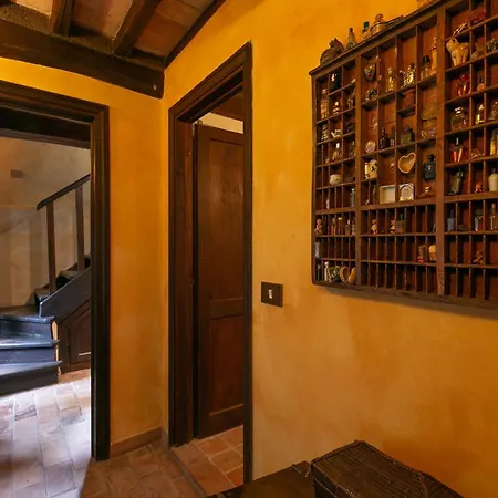 Villa Casale Aston